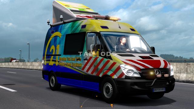 ETS2 - Pilot and Escort Vehicles International Truck (1.37.x) (1.35.x)