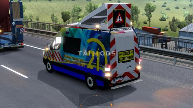 ETS2 - Pilot and Escort Vehicles International Truck (1.37.x) (1.35.x)