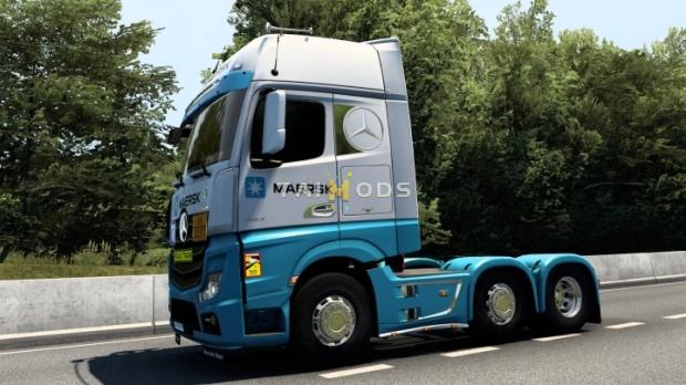 ETS2 - Mercedes-Benz New Actros Maersk Skin V1.0 (1.48.x)